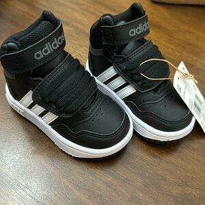 ADIDAS TODDLER SIZE 5